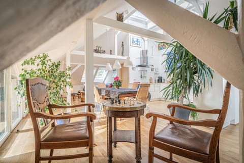 Living room, Photo of the whole room, Seating area
