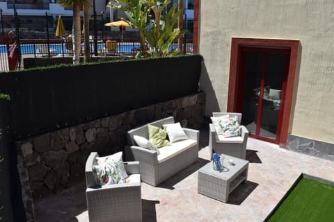 Balcony/Terrace, Seating area, Pool view, Swimming pool