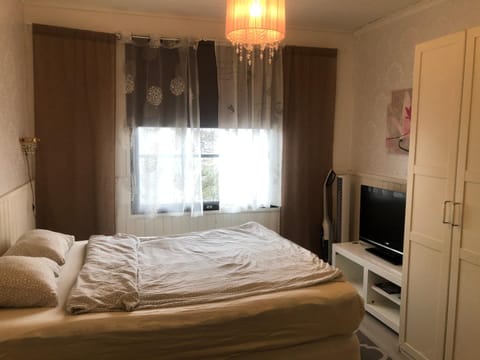 Puutaloasunto 1.8 km Turun aurajoelta Apartment in Turku