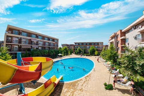 Property building, Swimming pool