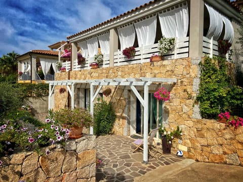 Property building, Garden, Garden view