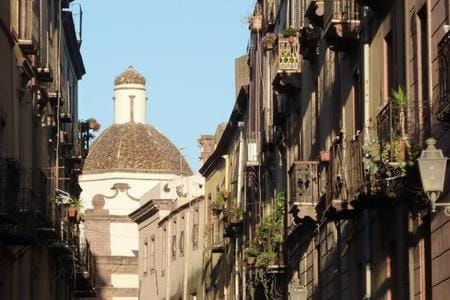 The Tower House with a gorgeous terrace House in Bosa