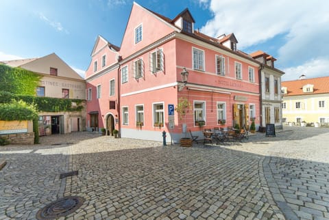 Facade/entrance, Street view
