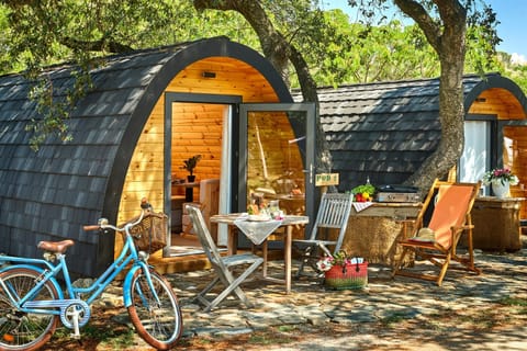 Au Paradis des Campeurs Campground/
RV Resort in Roquebrune-sur-Argens