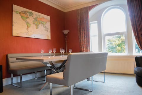 Period House / Entire Upstairs Flat Apartment in Inverness