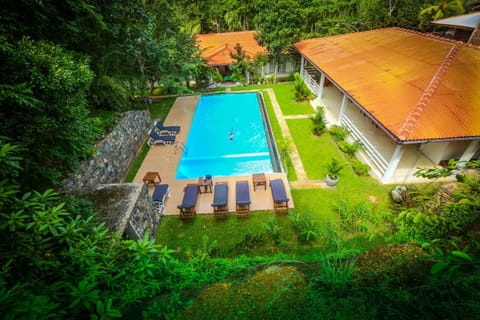Bed, Pool view