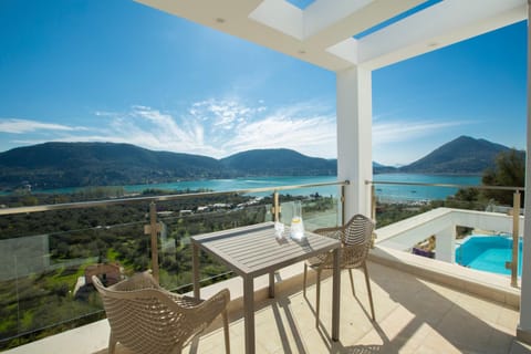 Natural landscape, Balcony/Terrace, Sea view