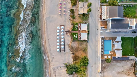 Property building, Patio, Restaurant/places to eat, Facade/entrance, Garden, View (from property/room), Beach, Beach, Garden view, Pool view, Sea view, Area and facilities, Swimming pool, furniture