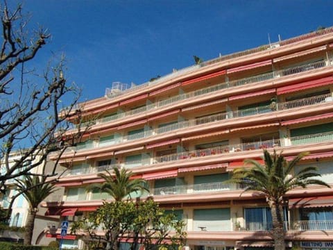 Magnifique 3P face mer avec terrasse à Menton - FR-1-196-251 Apartment in Menton