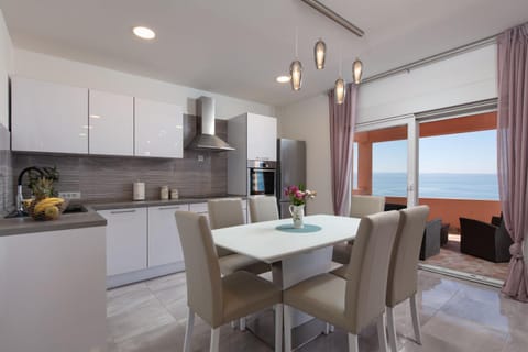 Luxury apartment Nora Apartment in Podstrana