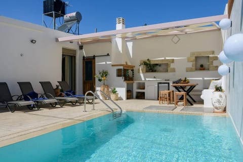 Patio, Swimming pool