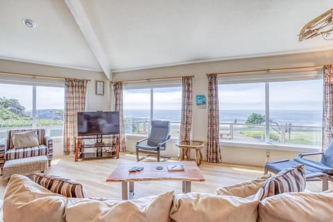 Optiaqua House in Yachats