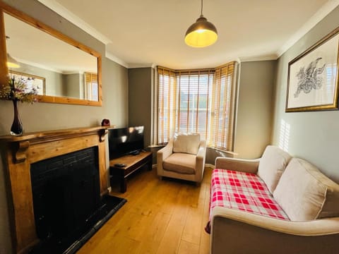 Edwards Cottage - Grove Road Cottages House in Stratford-upon-Avon