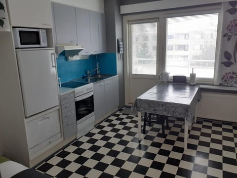 Kitchen or kitchenette, Dining area, dishwasher, oven, stove, toaster, kitchen