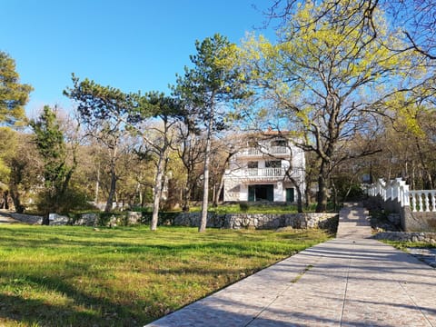 Natural landscape, Garden, On site