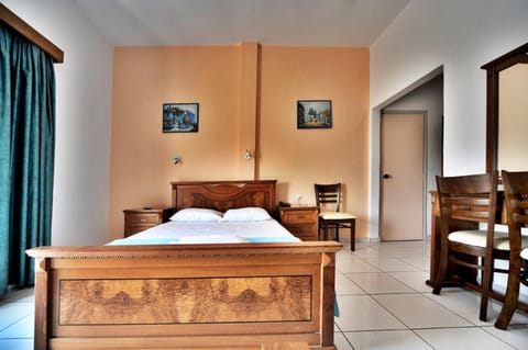 Bed, Photo of the whole room