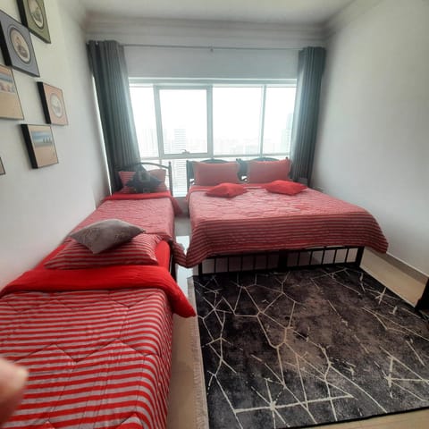 Dormitory Room for Family or Group of Travelers Apartment in Al Sharjah