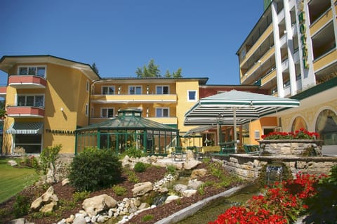 Facade/entrance, Garden