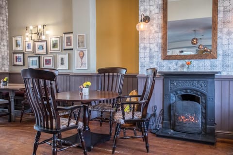 Restaurant/places to eat, Dining area