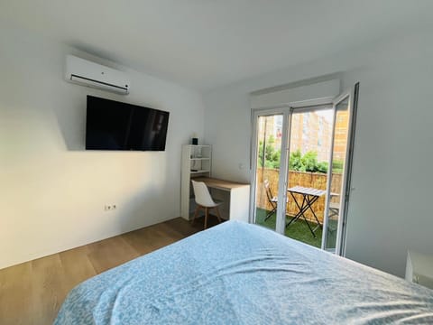 Bird's eye view, Family