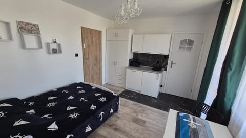 Photo of the whole room, wardrobe