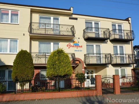 Facade/entrance, Bird's eye view, Floor plan