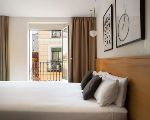 Bed, Decorative detail, Bedroom