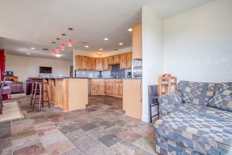 Catamaran Cottage House in Waldport