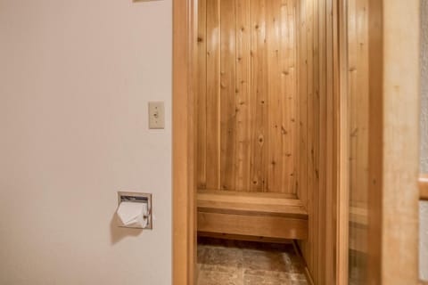 Tennis Village 50 - Meredith Lodging House in Sunriver