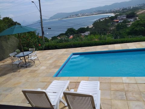 Itaipu Beach House House in Niterói