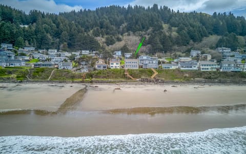 DaySea Cottage House in Lincoln City