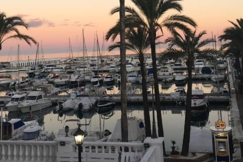 Pool- AirCon- Quiet&Peaceful- FamilyFriendly Villa in Costa del Sol