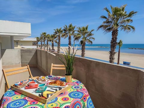 Appartamento Alighieri primissima fila mare Apartment in Martinsicuro