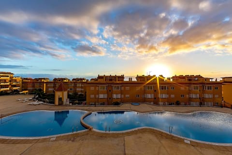 Pool view, Swimming pool, Swimming pool, Sunrise, Sunset