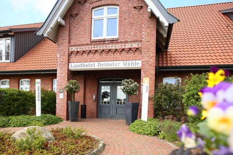 Property building, Facade/entrance, Spring, Property logo or sign