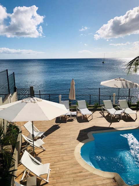 Pool view, Sea view