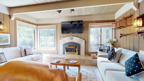 Villager Condo 1235 House in Sun Valley