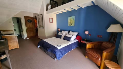 lesroses1680 Bed and Breakfast in Normandy