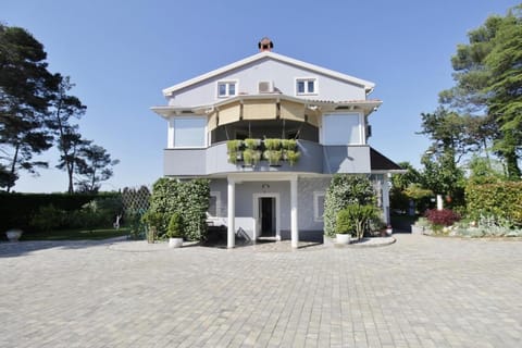 Apartments Titonel Bed and Breakfast in Istria County