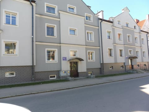 Property building, Facade/entrance, Neighbourhood