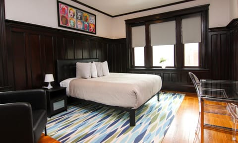 Bed, View (from property/room), Seating area, Bedroom