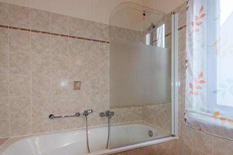 Shower, Bathroom, Bath