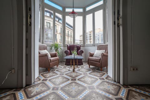 Solarium, Living room, Seating area