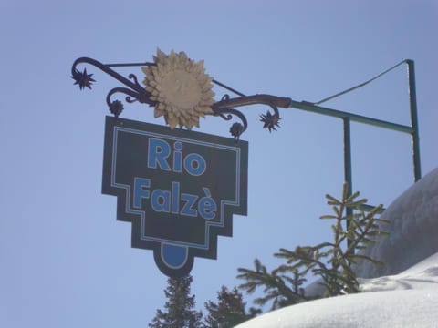 Property logo or sign