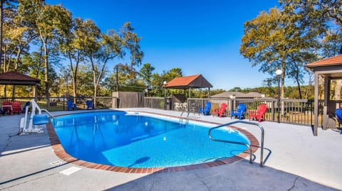 On site, Pool view, Swimming pool, Swimming pool