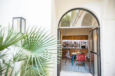 Garden view, kitchen