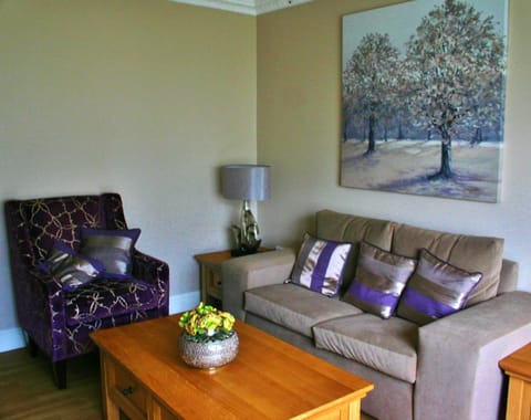 Living room, Lobby or reception