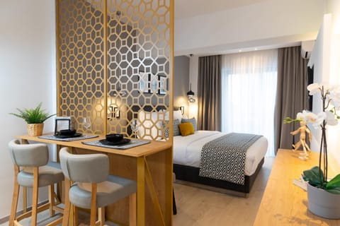 Kitchen or kitchenette, Bedroom