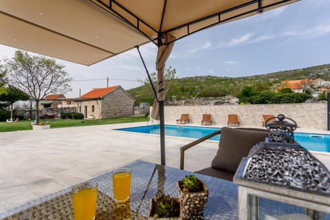 Patio, Swimming pool