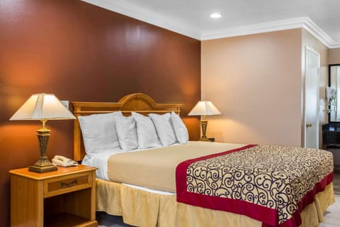 Photo of the whole room, On site